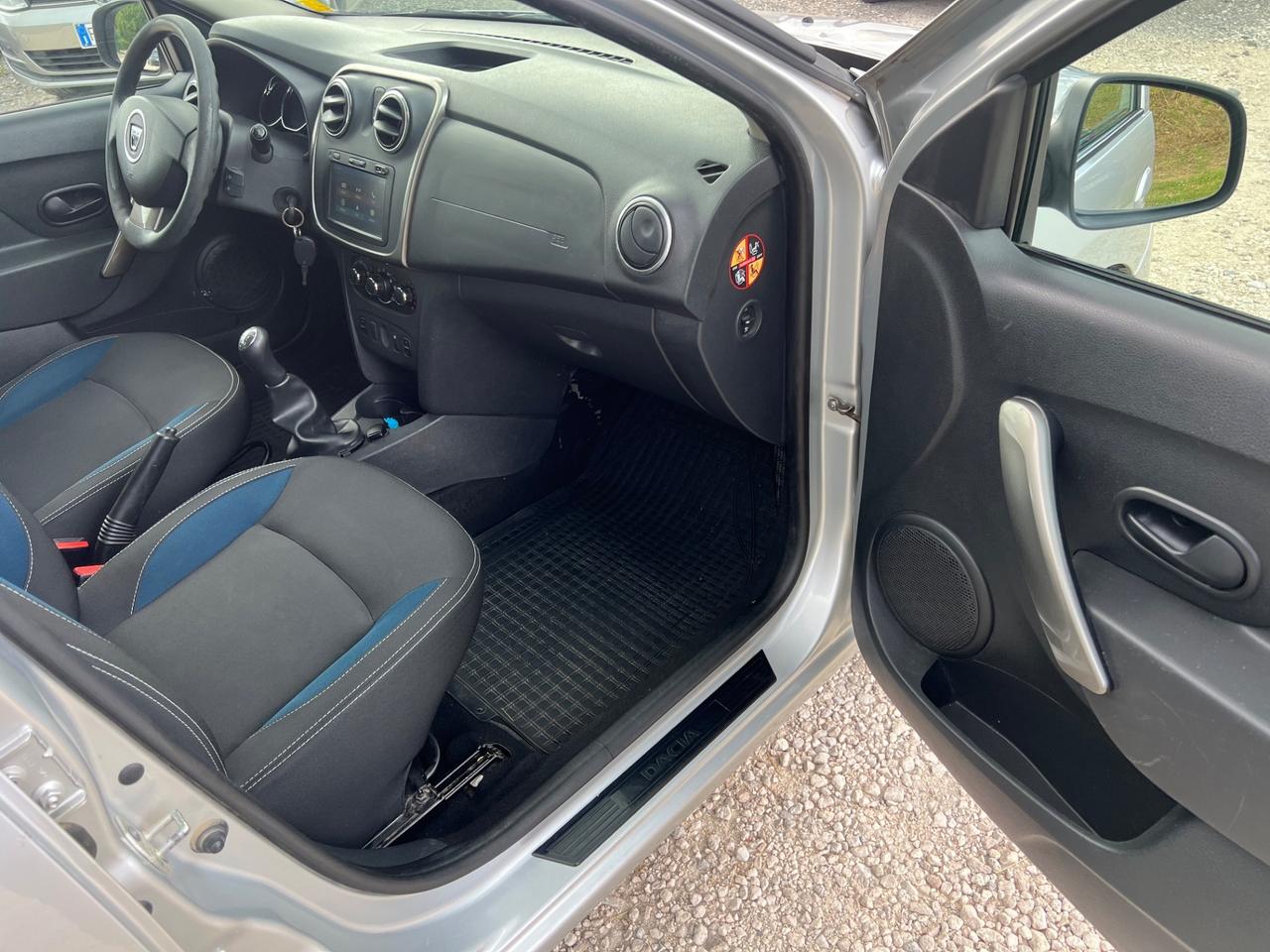 Dacia Logan MCV 1.2 75CV Lauréate NEOPATENTATI PERMUTE RATE GARANZIA