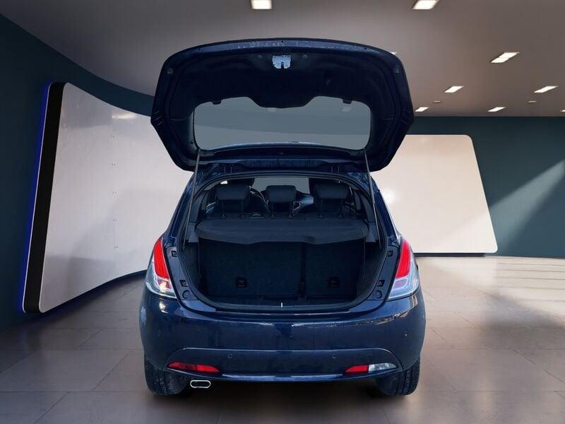 Lancia Ypsilon III 2015 1.0 hybrid Gold s&s 70cv