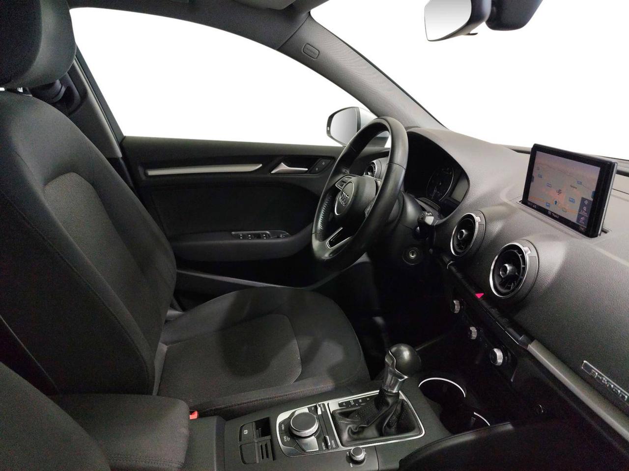 Audi A3 Sportback 30 1.5 g-tron Business 131cv