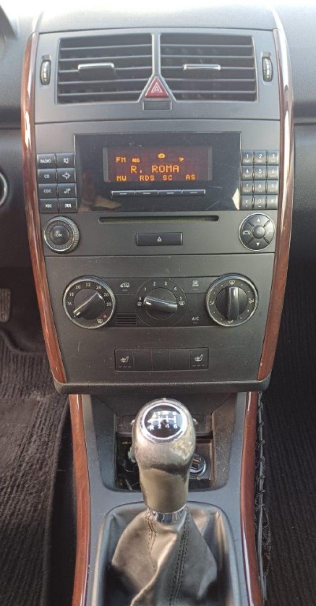 MERCEDES-BENZ A 180 CDI