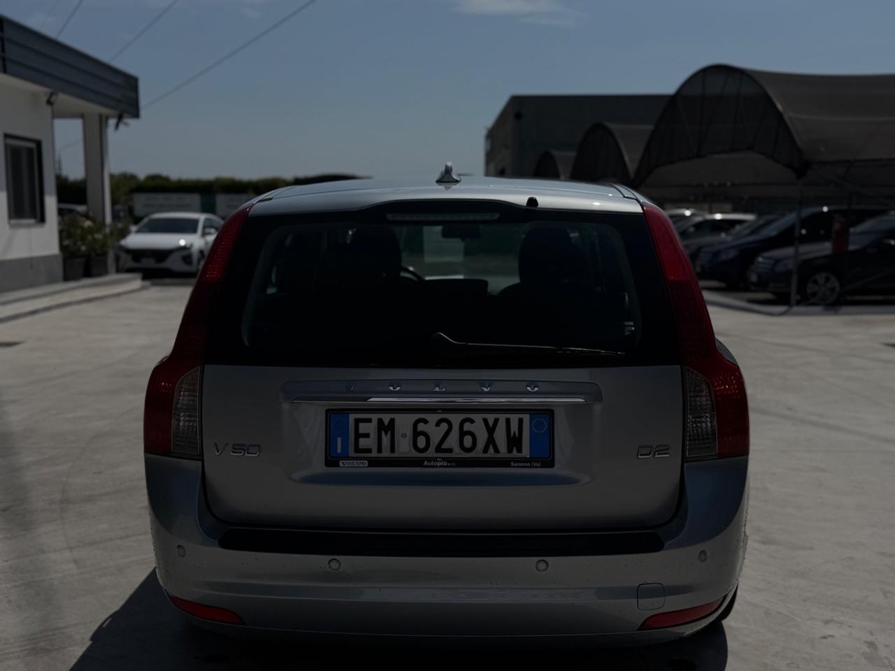 Volvo V50 D2 R-design