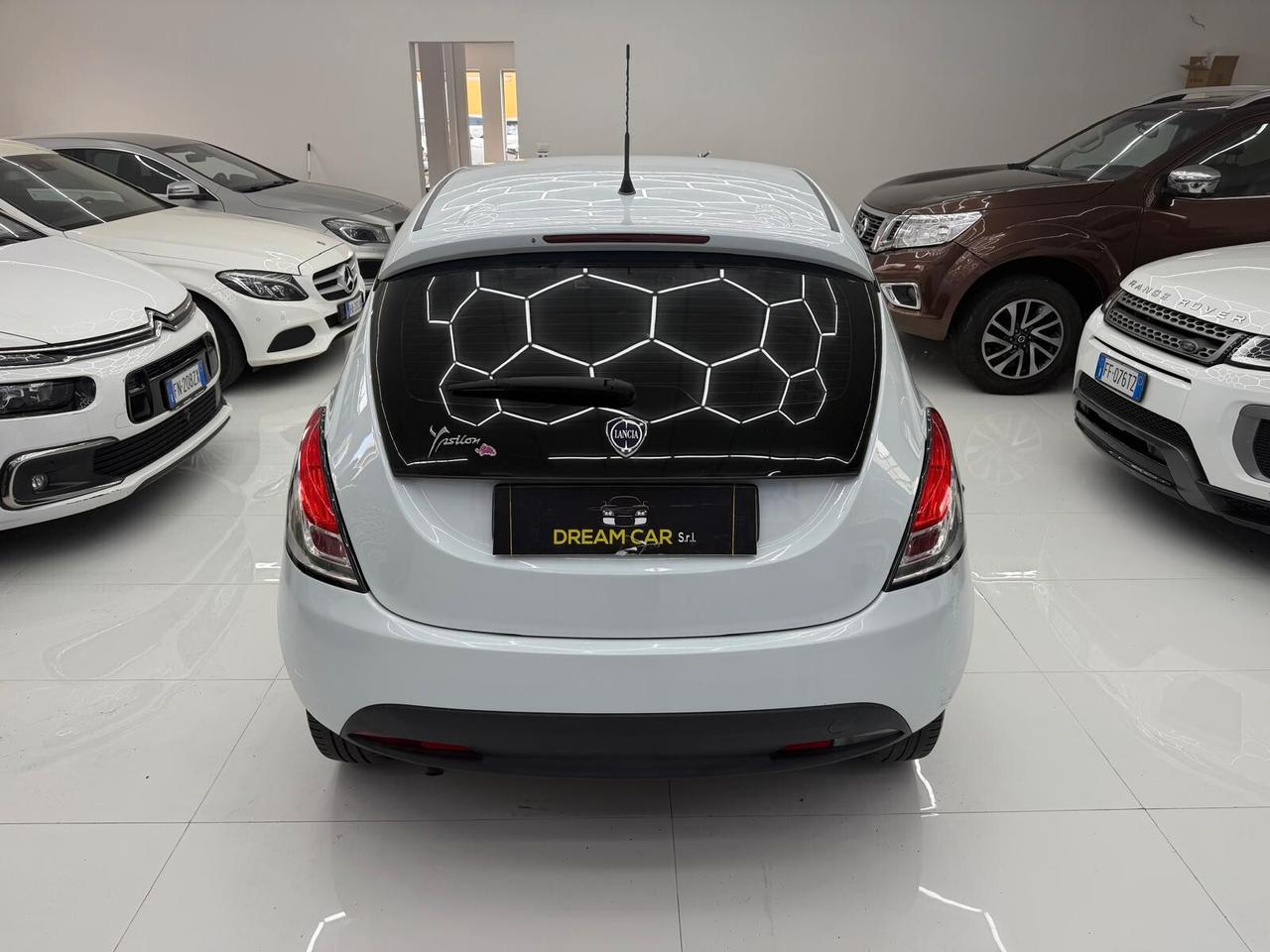 Lancia Ypsilon Benzina 5p. 69 Cv - Ok Neopatentati