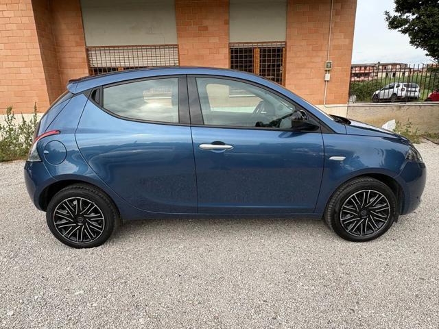 LANCIA Ypsilon 1.0 FireFly 5 porte S&S Hybrid Gold