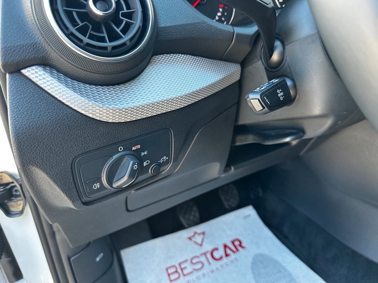 Audi Q2 2X4 30 TDI ADVANCED ( 2.0 cc. - 115cv. )