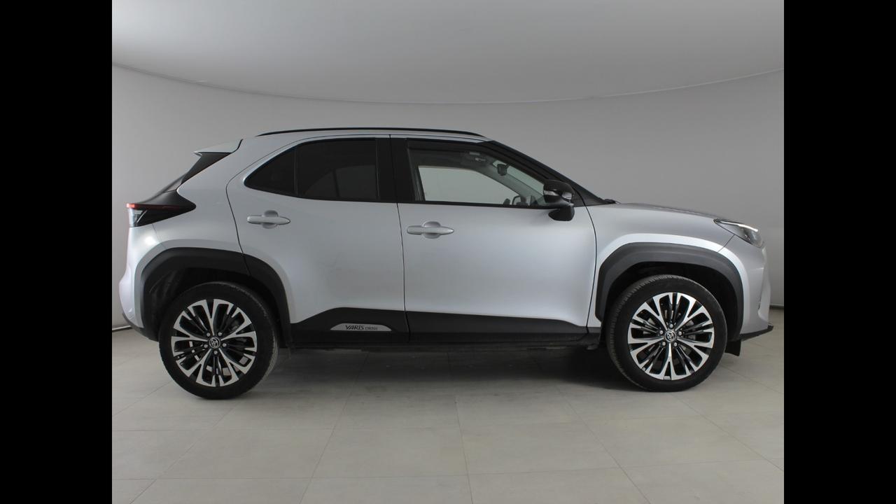 TOYOTA Yaris Cross - Yaris Cross 1.5h Lounge fwd 116cv e-cvt