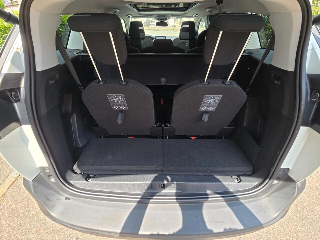 PEUGEOT 5008 1.5(130cv) BlueHdi Business (7posti)