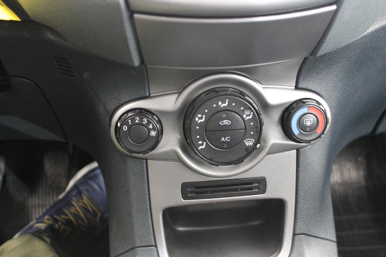 Ford Fiesta 1.4 tdci +