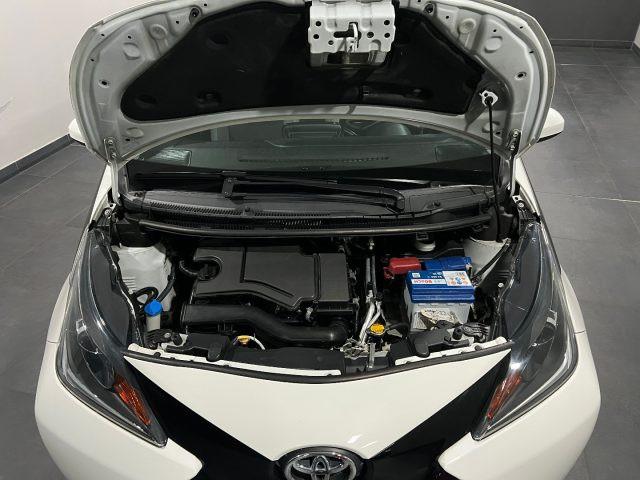 TOYOTA Aygo 1.0 VVT-i 69 CV 5 porte x-clusiv MMT
