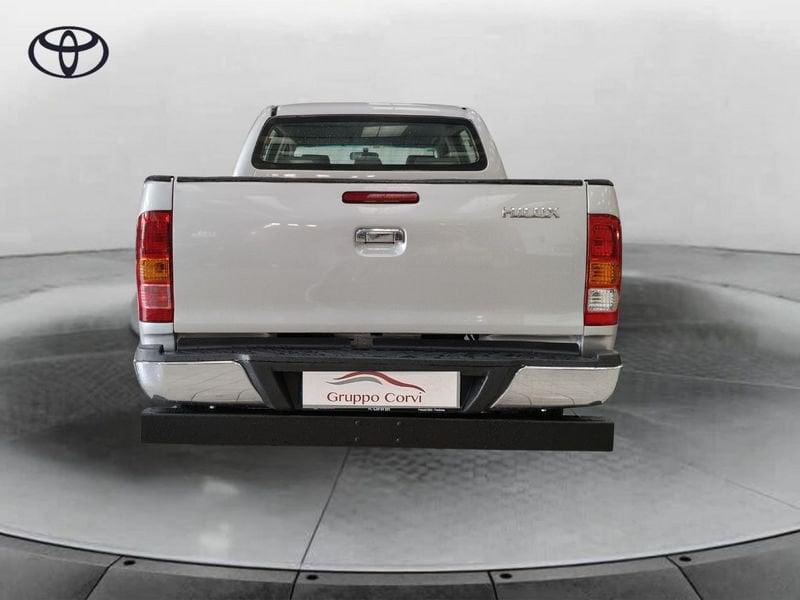 Toyota Hilux Hilux 2.5 D-4D 4WD 4p. Double Cab DLX