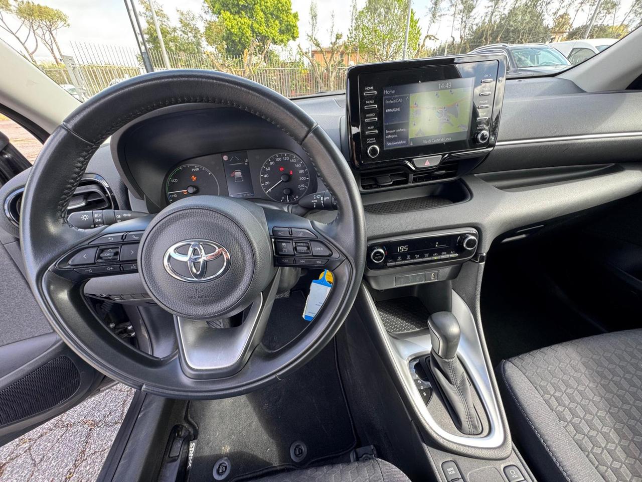 Toyota Yaris 1.5h Business