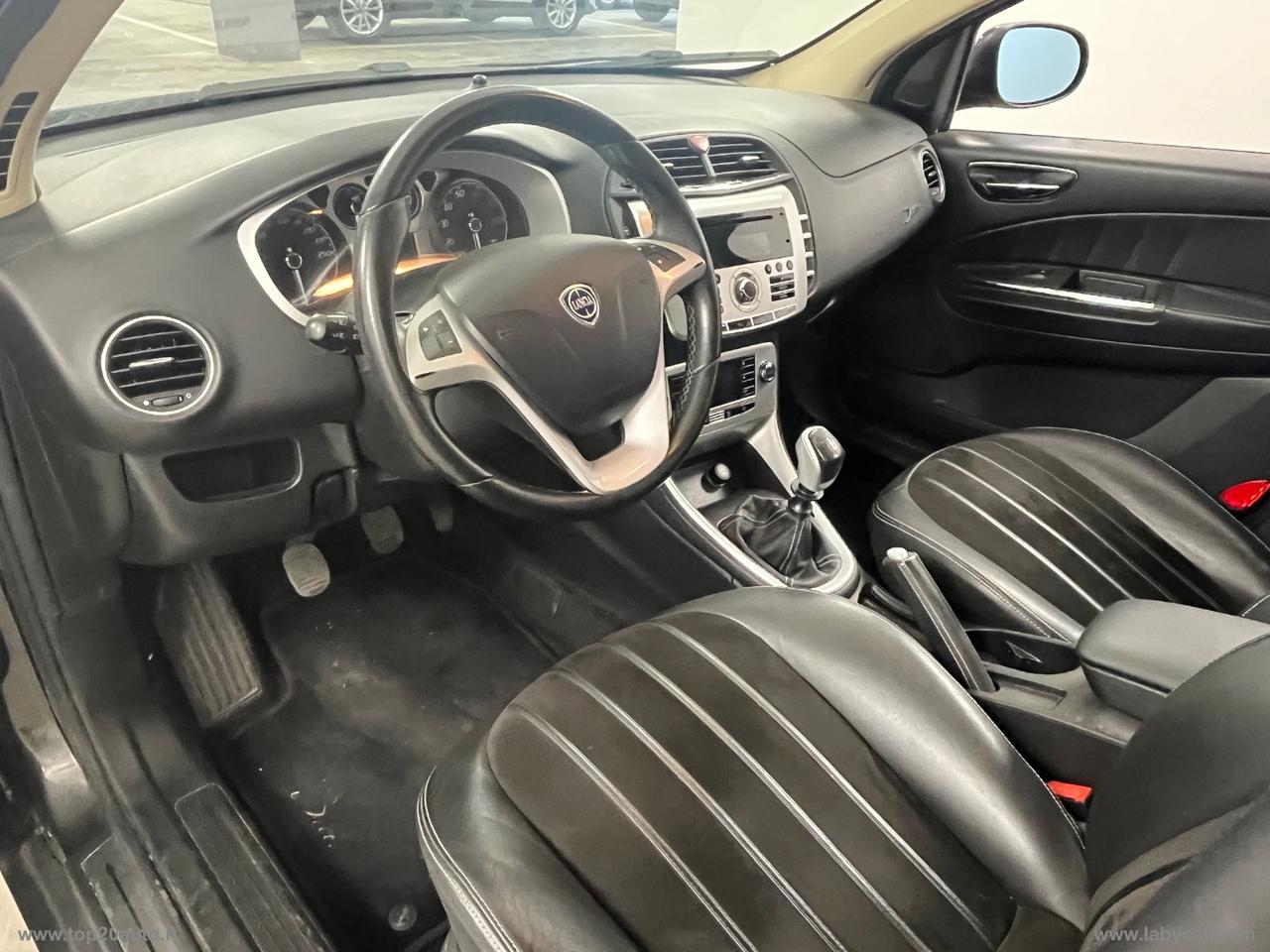 LANCIA Delta 1.4 T-Jet 120 CV Argento