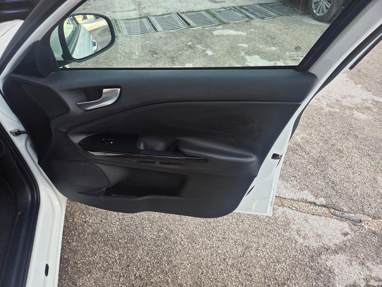 ALFA GIULIETTA 2.0 JTDM 140 CV ANNO 2012 KM CERT