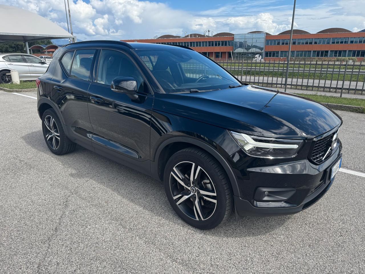Volvo XC40 D4 AWD R-Design 2.0TDCi 190CV Automatica