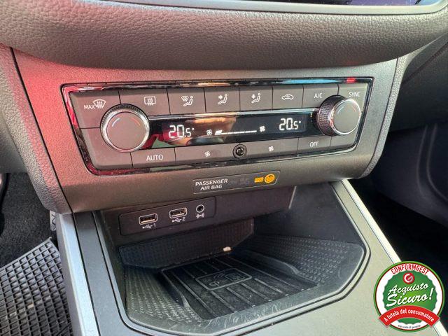 SEAT Arona 1.0 TGI FR 9cv Navigatore Carica Wireless
