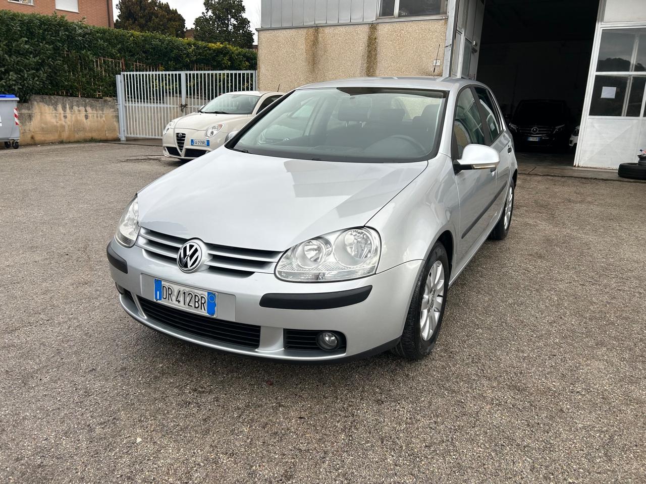 Volkswagen Golf 1.6 Benzina 99000km