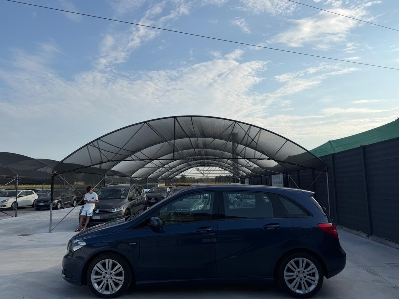 Mercedes-benz A 180 AUTOMATIC Premium