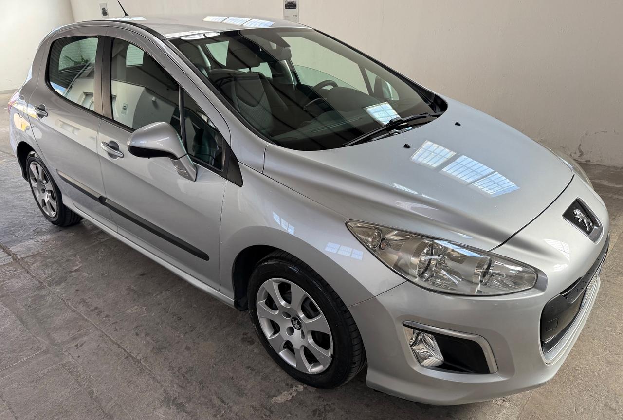 Peugeot 308 1.6 HDi 92CV 5p. - 2011