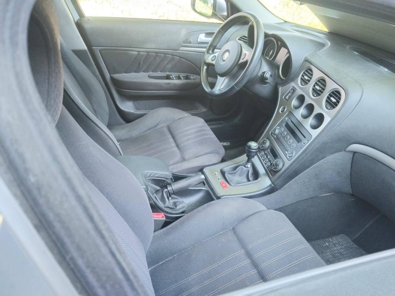 Alfa Romeo 159 2.0 JTDm Sportwagon Distinctive km 180 mila euro 5