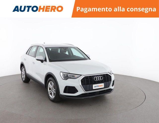 AUDI Q3 40 TDI quattro S tronic Business