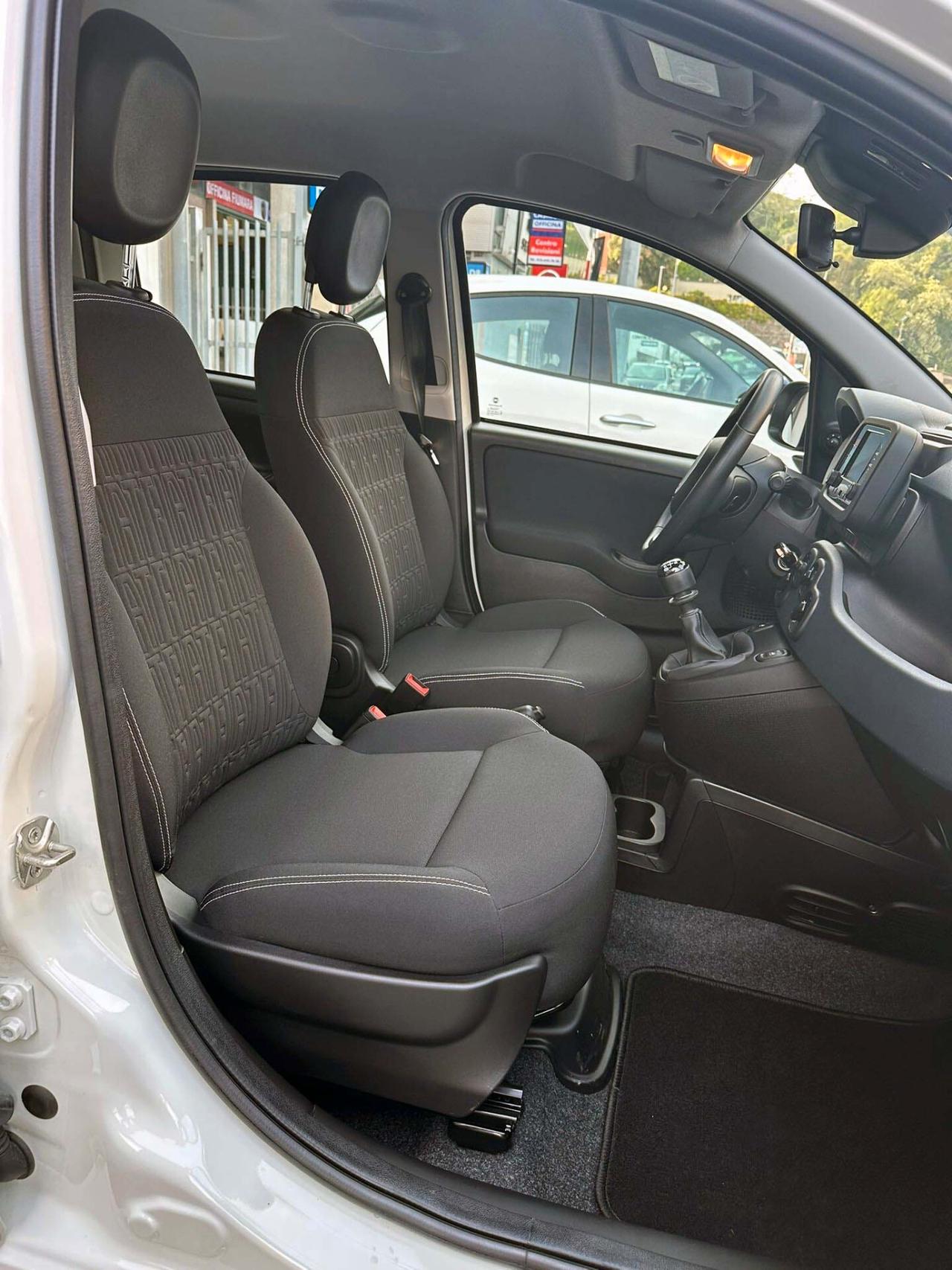 Fiat Panda 1.0 FireFly S&S Hybrid Pandina SOLO 1.900 KM SENZA VINCOLI DI FINANZIAMENTO