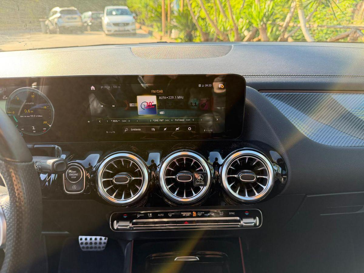 MERCEDES - Classe GLA - 200 d Automatic Premium