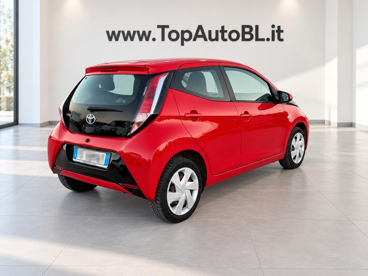 Toyota Aygo 1.0 VVT-i 69 CV 5 porte x-play TSS MMT