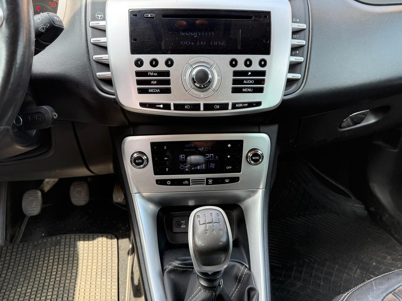 Lancia Delta 1.6 MJT DPF 105 CV Gold