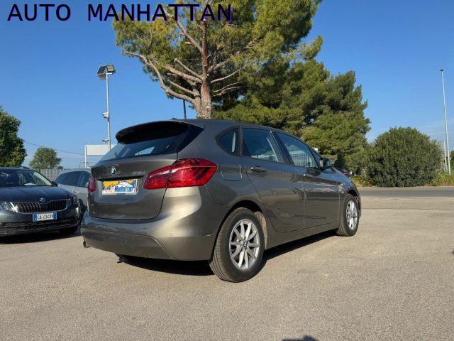 BMW 218 Advantage
