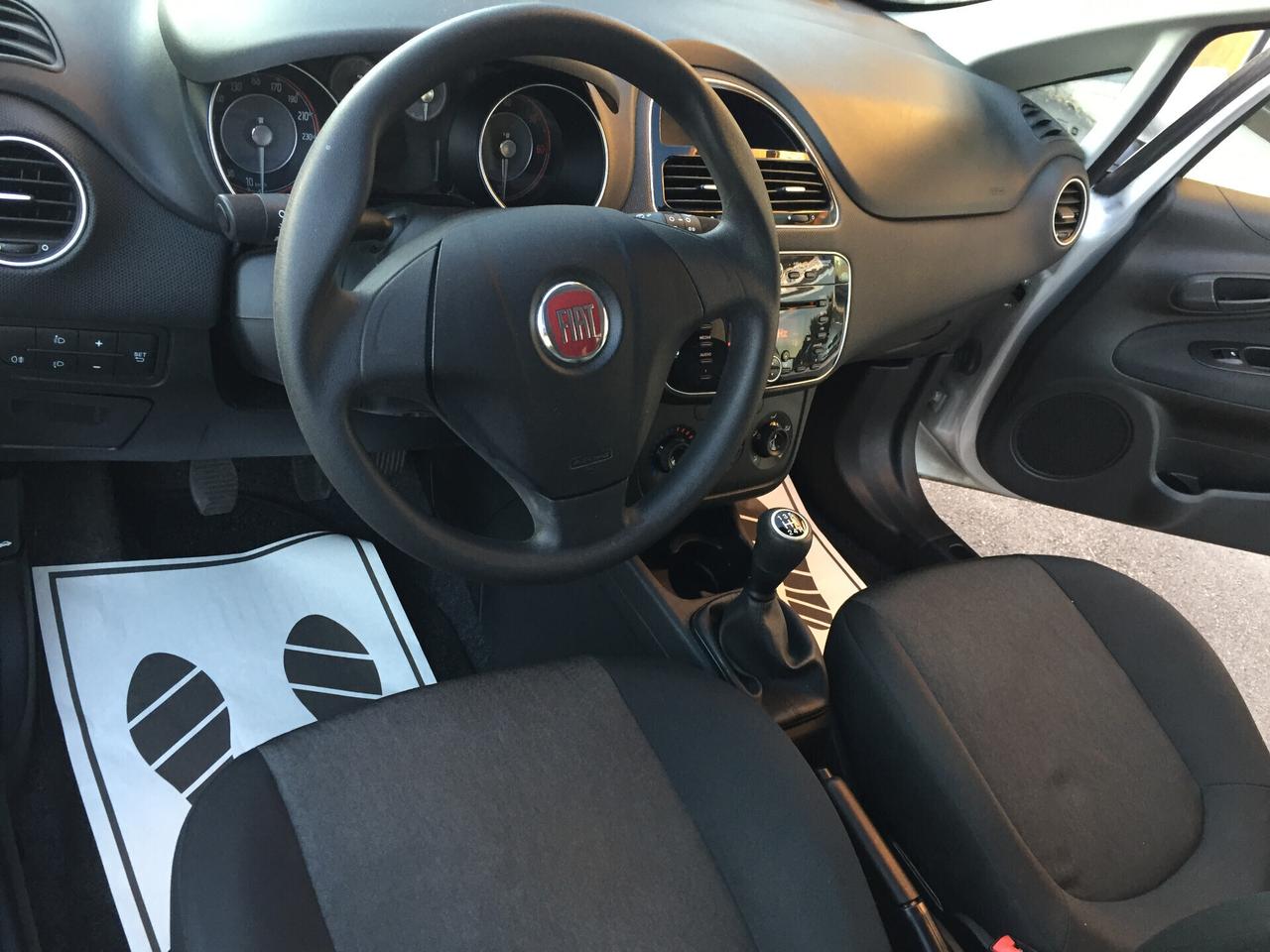 Fiat Punto 1.3 MJT II 75 CV 5 porte Street X NEOPATENTATI