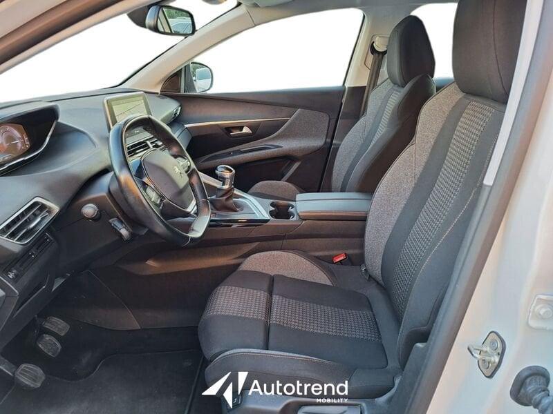 Peugeot 3008 1.5 BlueHDi 130 CV NAVI Business S&S
