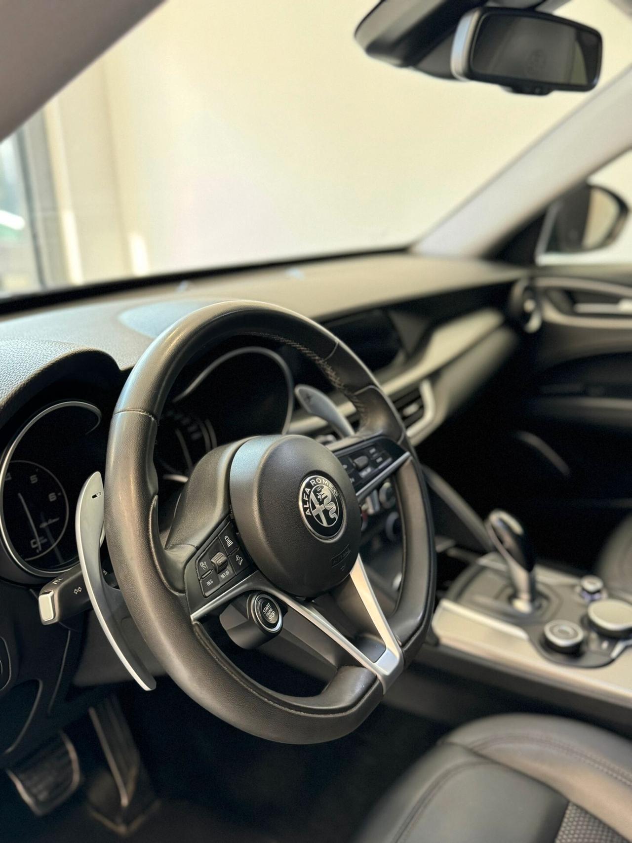 Alfa Romeo Stelvio 2.2 Turbodiesel 190 CV AT8 RWD Super