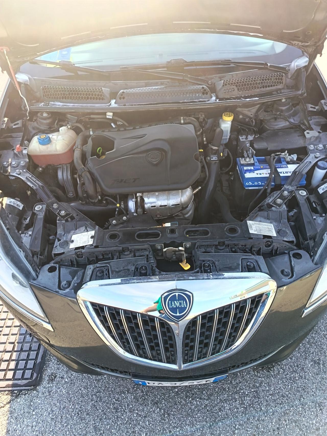 Lancia Delta 1.4 T-Jet 150 CV Argento