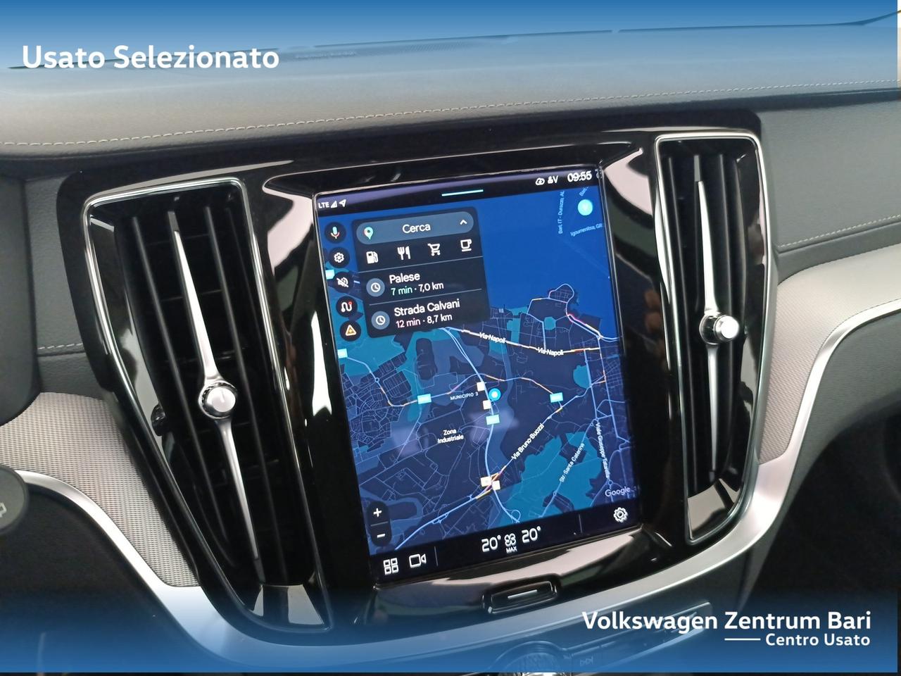 Volvo V60 2.0 b4 ultimate dark auto