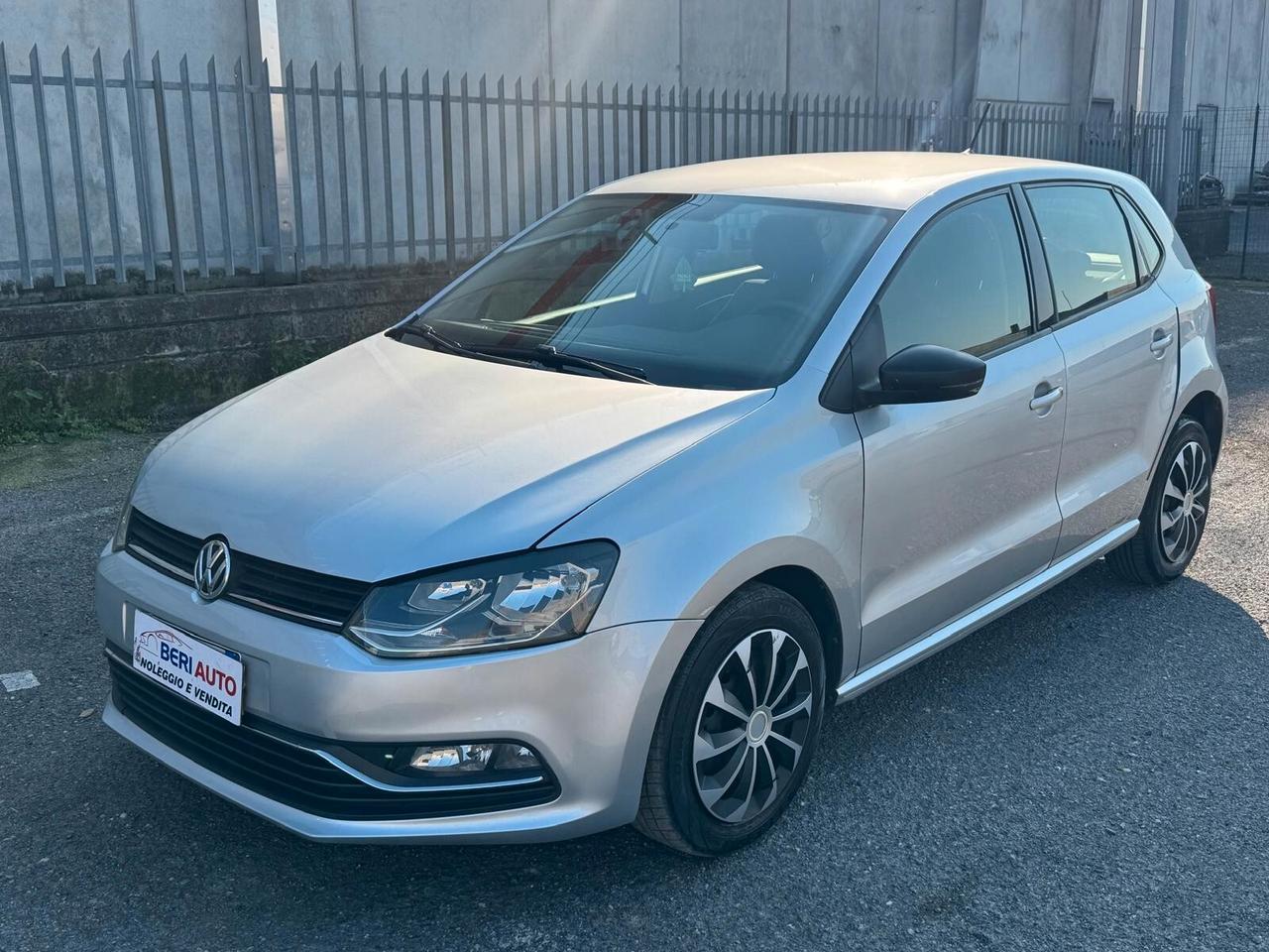 Volkswagen Polo 5 porte adatta neopatentati