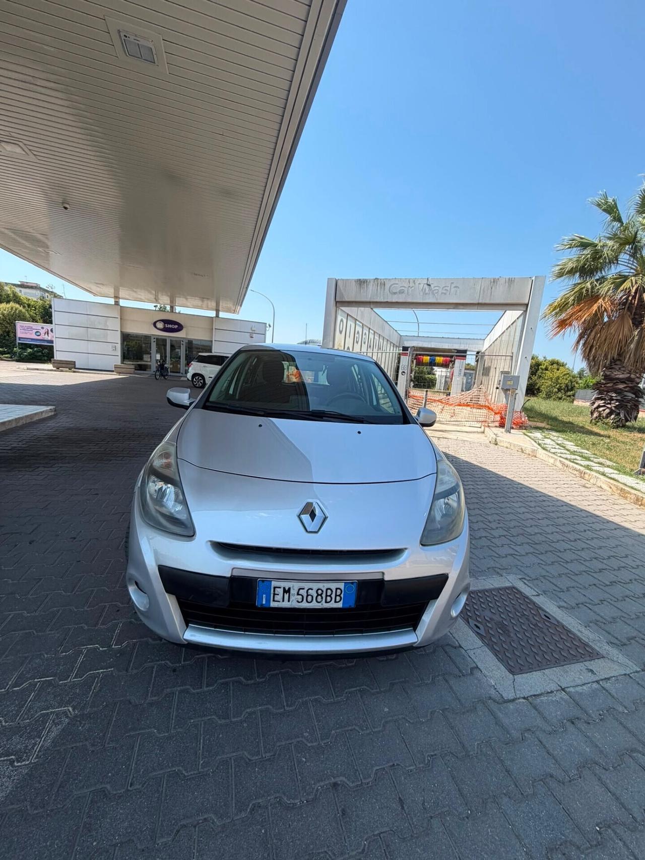 Renault Clio 1.2 16V 5 porte Dynamique