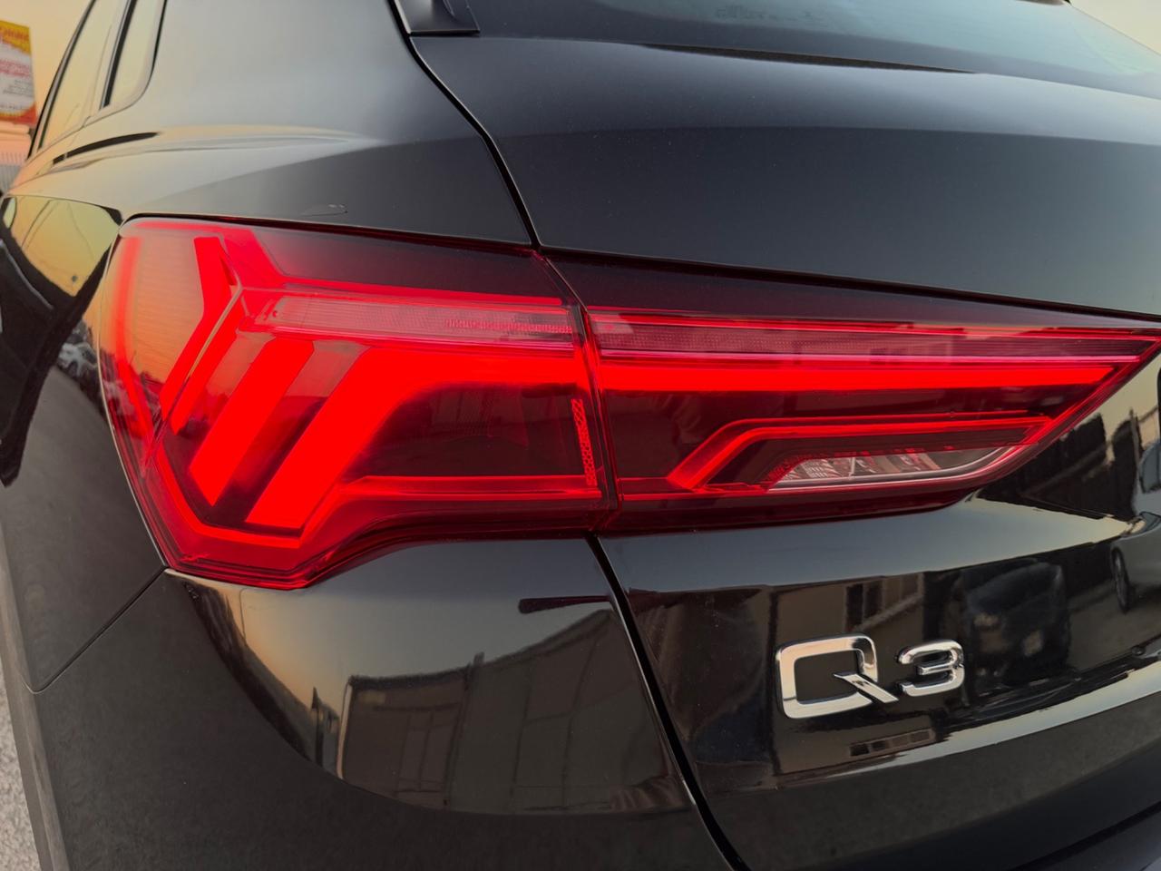 AUDI Q3 2.0 TDI 150CV STRONIC FULL LED MATRIX MY19