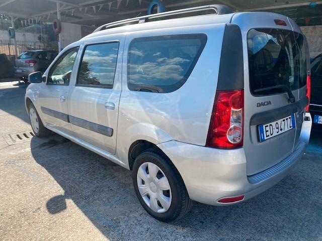 Dacia Logan MCV 1.6 90CV 5 posti Lauréate