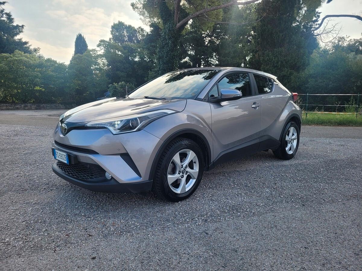 Toyota C-HR 1.2 Turbo CVT 4WD Active