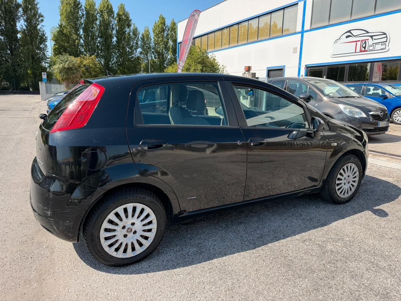 FIAT GRANDE PUNTO 1.2 GPL FINO 2028 - NEOPATENTE