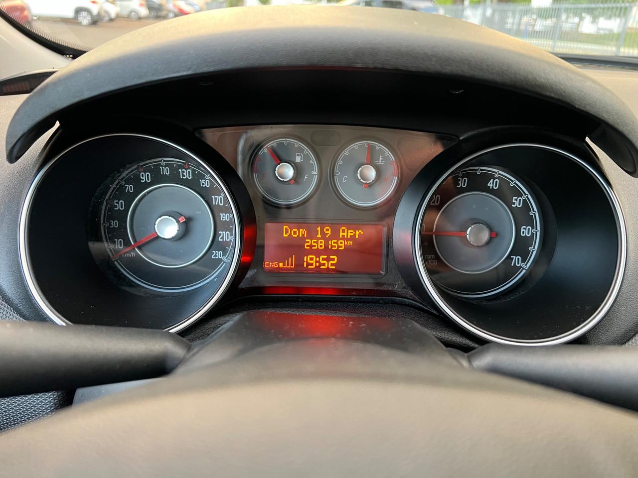 Fiat Punto 1.4 8V 5 porte Natural Power Lounge