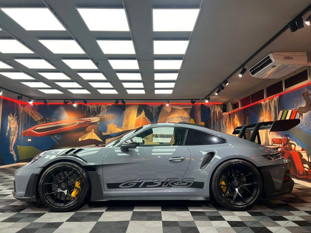 Porsche 992 911 Coupe 4.0 GT3 RS WEISSACH PACK (992)