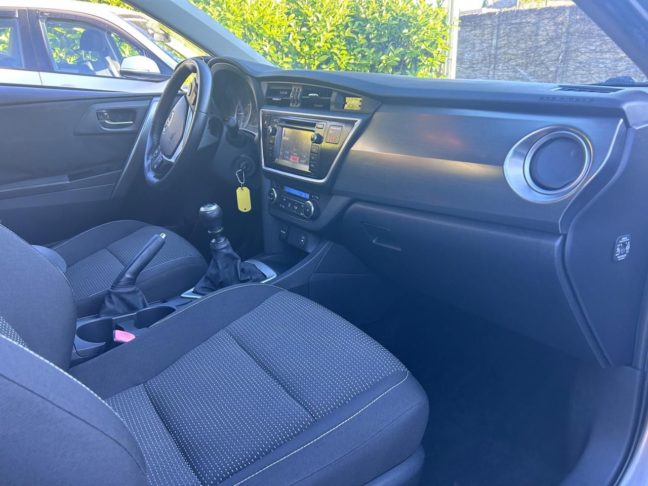 Toyota Auris Touring Sports 1.4 D-4D Lounge