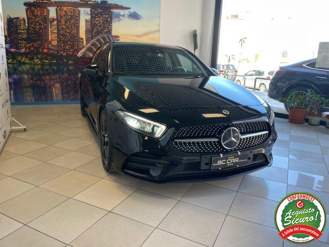 MERCEDES-BENZ A 180 Aut. Premium AMG *NIGHT PACK