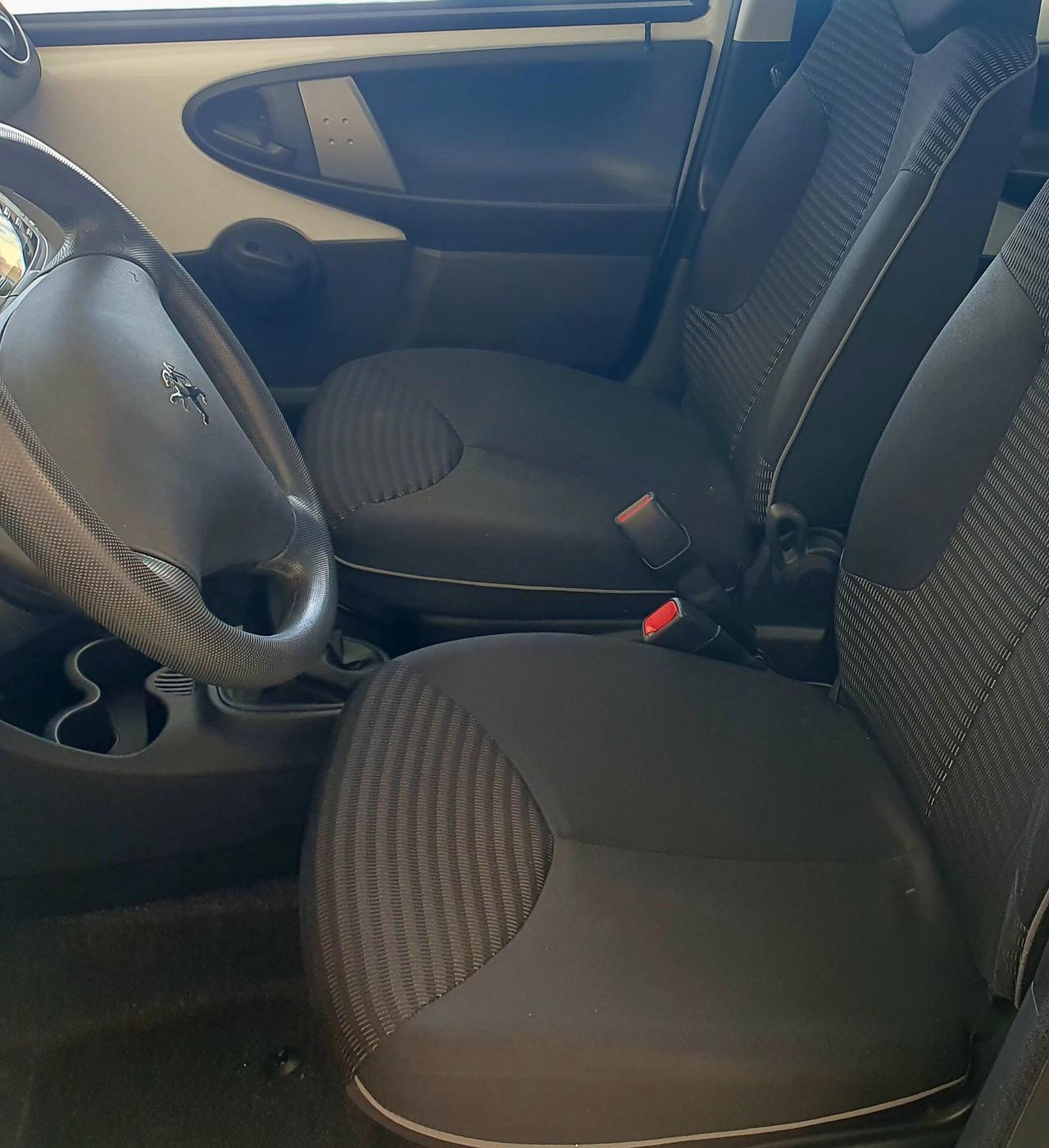 Peugeot 107 1.0 BENZ - 5 PORTE - 2012 - KM. 118.000