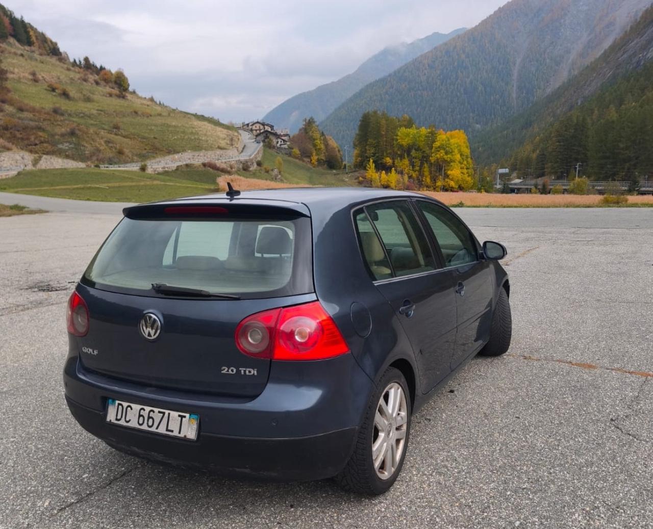 Volkswagen Golf 2.0 TDI 140cv