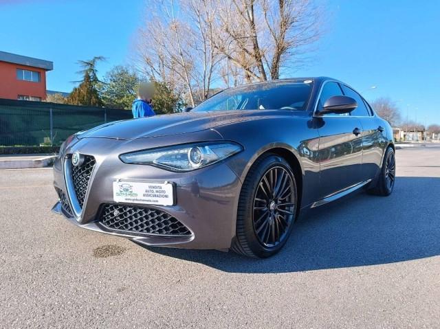 Alfa Romeo Giulia 2.2 t eco Business 180cv auto