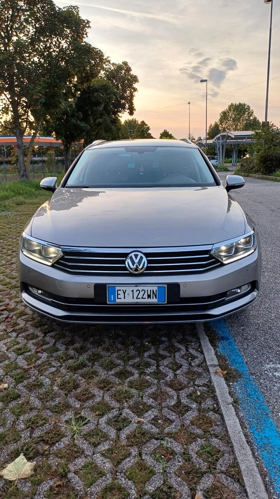 Volkswagen Passat 2.0 TDI DSG Highline BlueMotion Technology