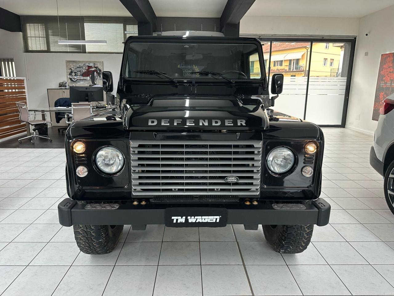 Land Rover Defender 90 2.2 td SW SE