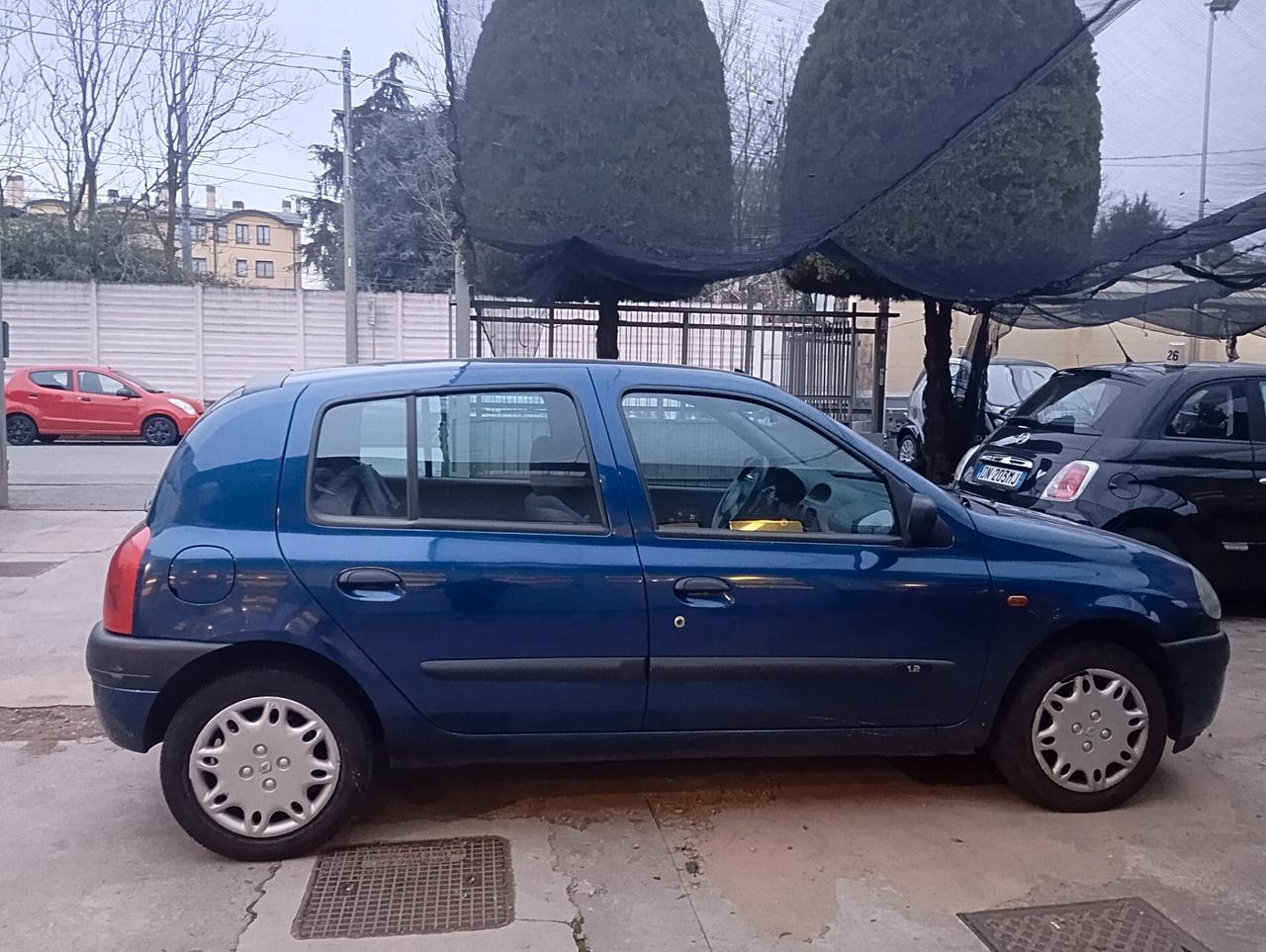 Renault Clio 1.2 cat 5 porte RT benzina