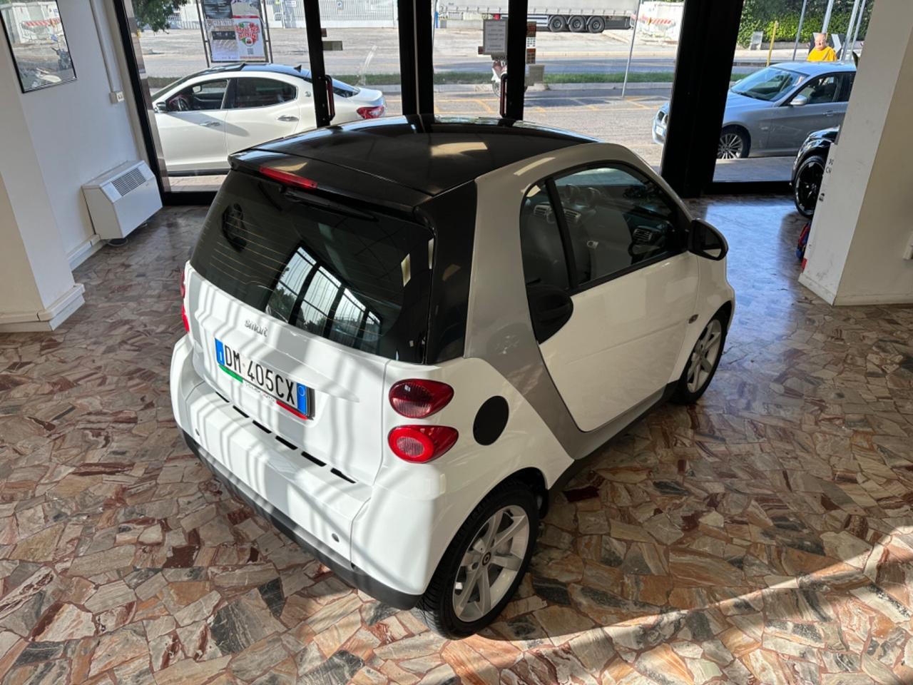 Smart ForTwo 1000 52 kW coupé pulse servosterzo